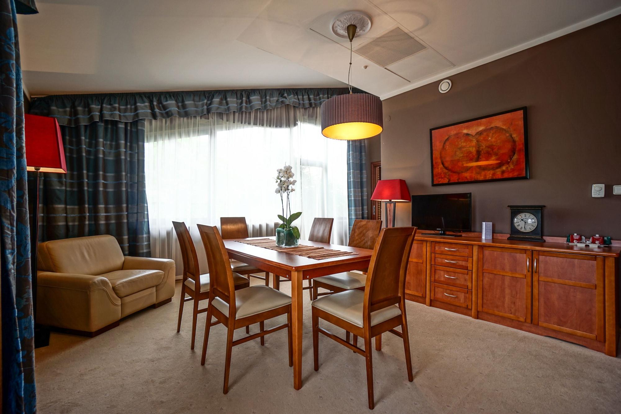 Farmona Hotel Business & Spa Краків Екстер'єр фото
