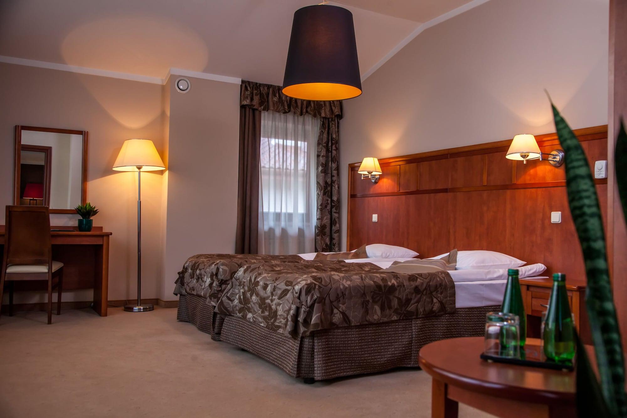 Farmona Hotel Business & Spa Краків Екстер'єр фото
